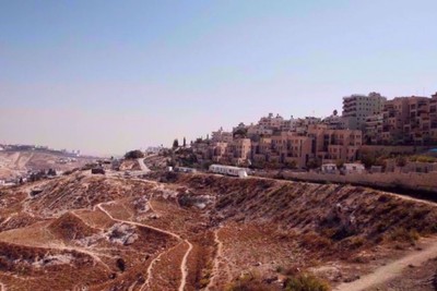 Israel loots 2,000 acres of Palestinian land in the West Bank