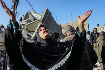 Zionist army attacked different parts of the West Bank and Gaza