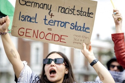 The German chancellor is pressured to stop supplying Israel with weapons