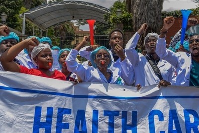 Kenyan doctors are ignoring calls to return to work to deal with the wave of pneumonia