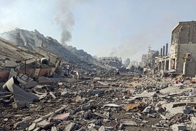 مسؤول أممي : وضع سكان غزة لا يزال صعباً للغاية وخطيراً جداً