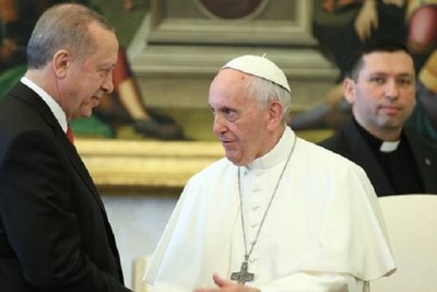In a letter to the Pope, Erdogan wants humanity to stop further violations of the law in Gaza