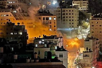 الاحتلال الصهيوني يفجر 3 منازل فلسطينية بالخليل والقدس