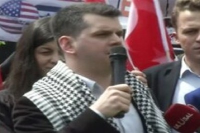 Turkish young people gathered in front of the American Embassy