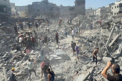 The crime committed by the Zionist regime against all generations, turning Gaza into rubble