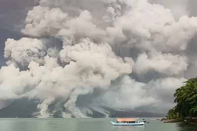 Indonesian volcano Ruang erupted again