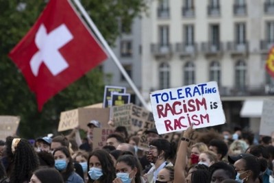 Switzerland: 1 in 6 people suffer from racial discrimination/sharp increase in racism