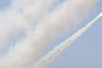 المقاومة الفلسطينية تستهدف تحشيدات الاحتلال شرق رفح بالقذائف والصواريخ