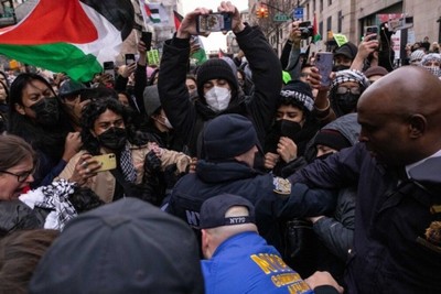  Tens of Thousands of University of California Workers Support Student Protest Against Israeli Actions