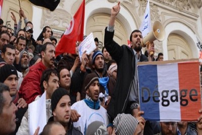 Tunisians protest against the intervention of foreign powers