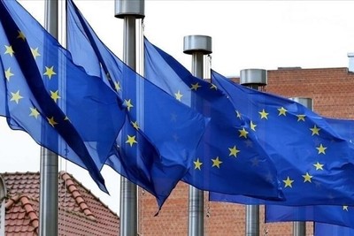 EU approves plan to use frozen Russian assets