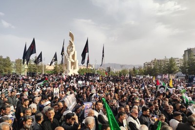 پیکر رئیس جمهور در آغوش امام رضا (ع) آرام گرفت