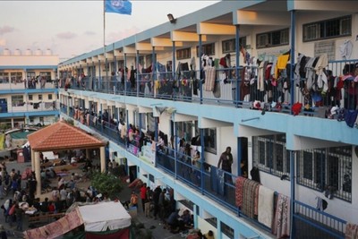 UNRWA: 16,000 Palestinians live in 'bad conditions' in a school in central Gaza