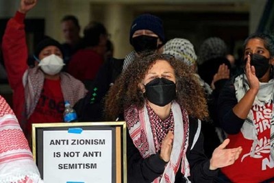 US police arrested 70 protesters after storming the Israeli embassy in San Francisco