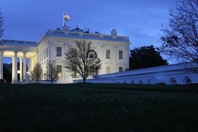 В США активисты окружили Белый дом, требуя прекратить поставки оружия Израилю