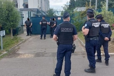 French Police Raid MEK Headquarters in Paris