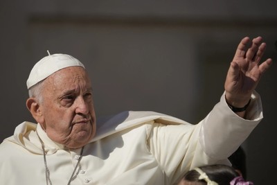 Pope Francis to Address G7 Summit on AI Concerns