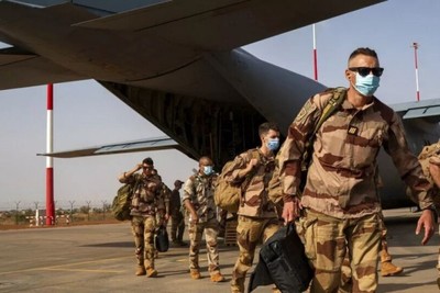 France to Reduce Military Presence in Africa Amid Decolonization Efforts