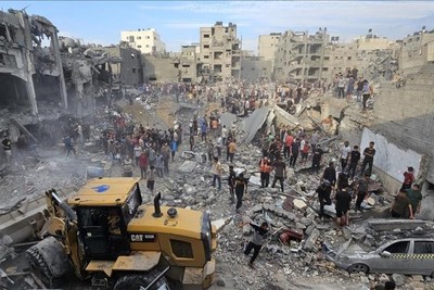 استشهاد 8 فلسطينيين في قصف إسرائيلي عنيف على مخيم جباليا