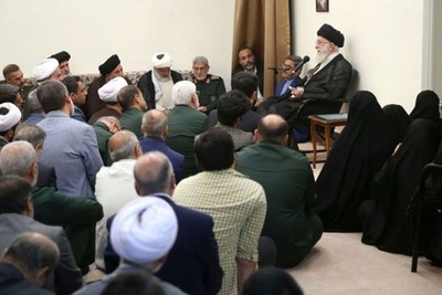 الإمام الخامنئي: المدافعون عن الحرم أسقطوا مخطط الاستكبار العالمي