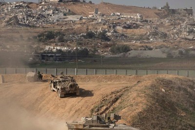 Israelis Disillusioned: Dwindling Trust in Political and Military Leadership
