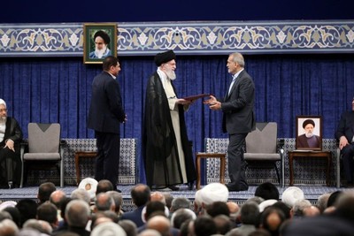 امام خامنه‌ای مسعود پزشکیان را به ریاست جمهوری اسلامی ایران منصوب کردند