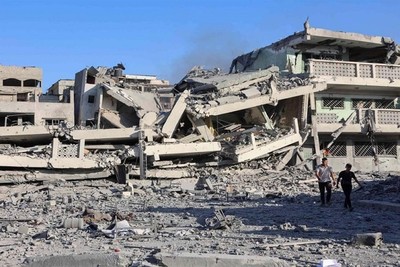 Gaza Massacre: Israeli Airstrikes Target Schools, Kill Palestinian Children