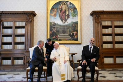 Pope Francis calls for a long-lasting resolution to the Palestinian problem among a growing humanitarian crisis.