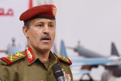 وزير الدفاع اليمني للاحتلال الإسرائيلي: نعدكم بالكثير من المفاجآت