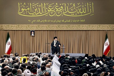 الإمام الخامنئي: النصر النهائي هو حليف حزب الله والمقاومة في فلسطين