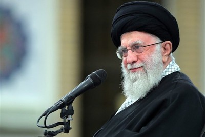 امام خامنه‌ای: یاد شهیدان ضامن سلامت حرکت ملت ایران است