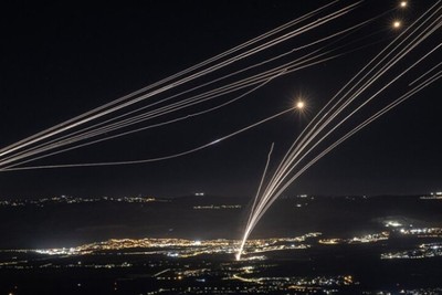 Tel Aviv Chaos: Yemeni Missiles Strike, Ben Gurion Airport Operations Stopped