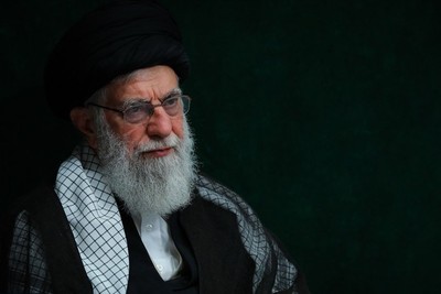 الإمام الخامنئي: نهج السيد نصر الله سيستمر ولن تذهب دماؤه هدرا
