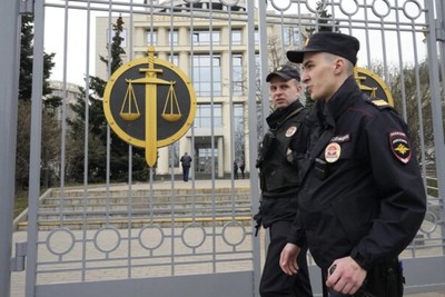 Russia wants a 7-year sentence for American accused of fighting in Ukraine; it's a diplomatic tug-of- war.