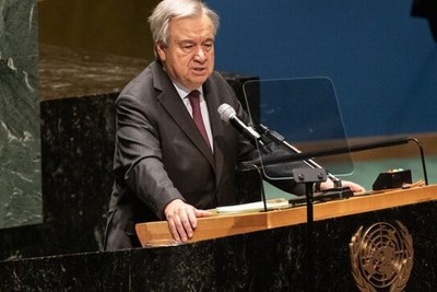 العالم بأسره، عنصر غير مرغوب فيه !