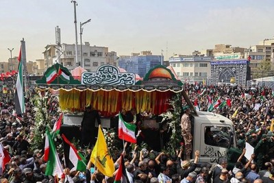 مراسم تشییع سرلشکر شهید نیلفروشان در تهران برگزار شد