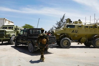 AU hands over 6 military bases to Somali forces