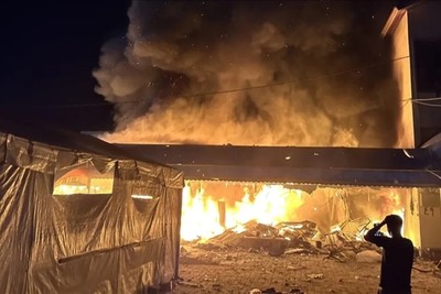 جيش الاحتلال يحرق مدرسة في جباليا شمال غزة.. الثالثة خلال يومين