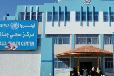 قوات الاحتلال الإسرائيلي تقتحم عيادة الفاخورة بجباليا وتجبر النازحين بالإخلاء