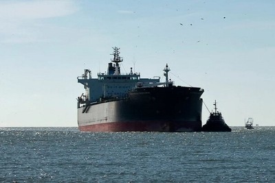Spain prevents 2 American ships carrying Israeli weapons from docking in its port