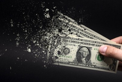 Dedollarization: Warning about the beginning of economic problems in the United States and the end of American sanctions