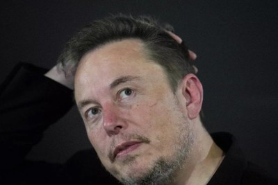 Elon Musk Criticizes Biden Over Ukraine Funding Request