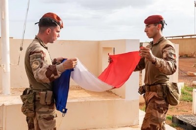 Which African Countries Expelled French Troops?