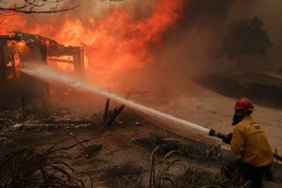 Never-ending hell in America; Fire continues to devour Los Angeles