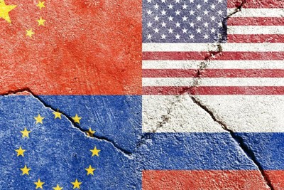 Trump considers new Russia sanctions