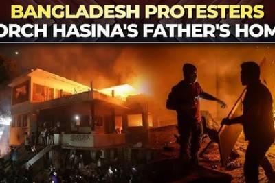 Protesters set fire to the house of Bangladesh founder Sheikh Mujibur Rahman