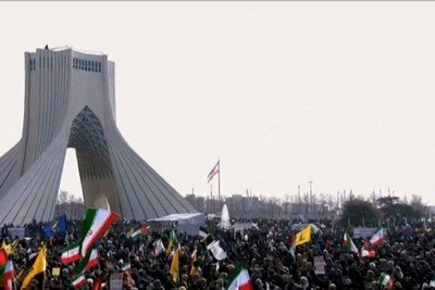 الشعب الإيراني يجدد العهد.. مسيرات مليونية في الذكرى الـ46 لانتصار الثورة الإسلامية