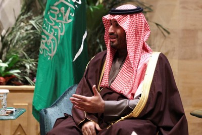At Saudi Arabia's Table: Russia Rewrites the Rules Amid American Decline