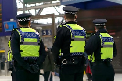 Theft and robbery are rampant in the UK, with 55,000 incidents of theft every day in the UK
