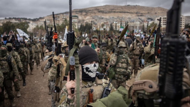 المقاتلين الأجانب وتبعات انضمامهم لصفوف الجيش السوري